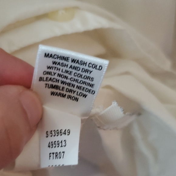 Old Navy Oversized boyfriend style button up Size L Shirt - Picture 6 of 7